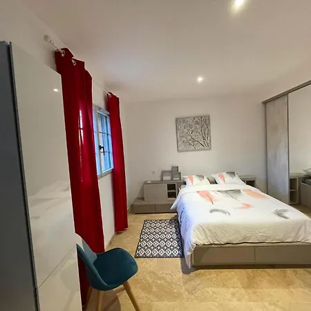 De L'enclos Tatil Evi *