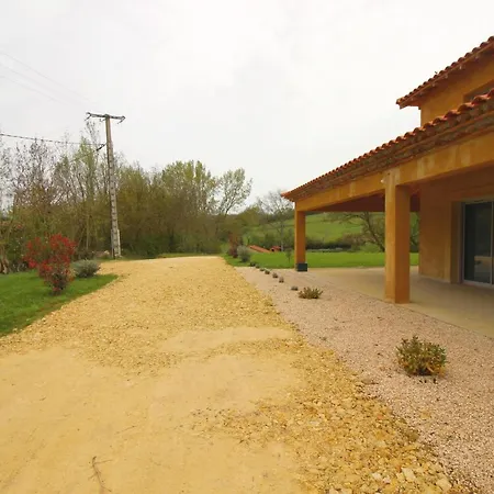 Tatil Evi De L'enclos Lavardens