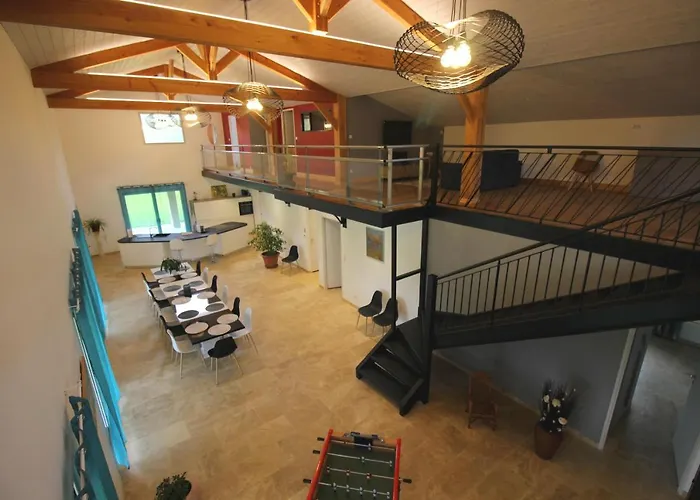 De L'enclos بيت للعطل