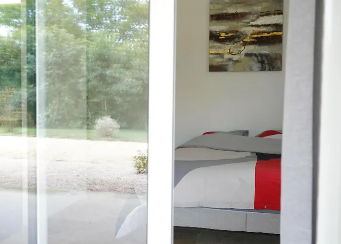 De L'enclos Lavardens